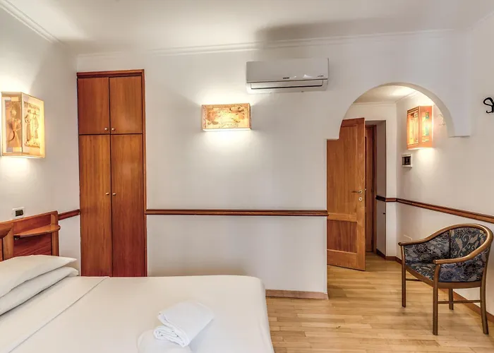 Santa Prassede Otel
